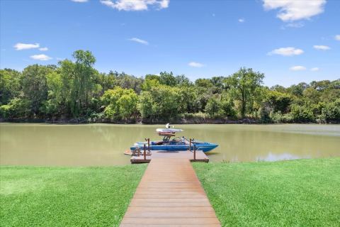 172 Brazos Point Drive, Waco, TX 76705 — photo 2