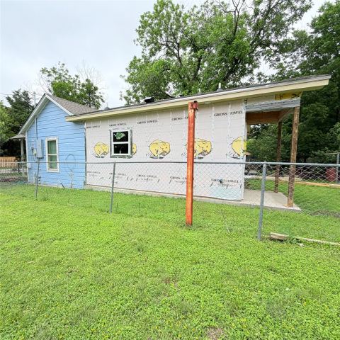 2724 Flint Avenue, Waco, TX 76711 — photo 2