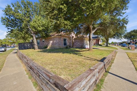 1301 Mill Wood Lane, Garland, TX 75040 — photo 2