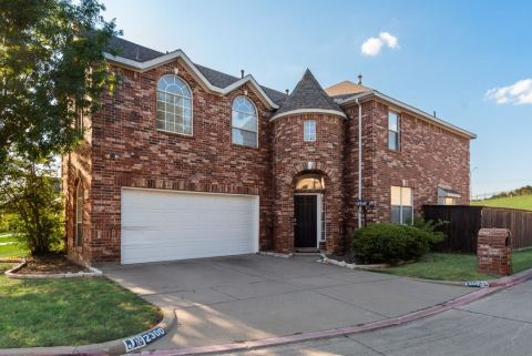 2300 Springmere Drive, Arlington, TX 76012 — photo 2