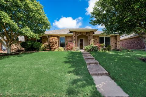 1307 E Branch Hollow Drive, Carrollton