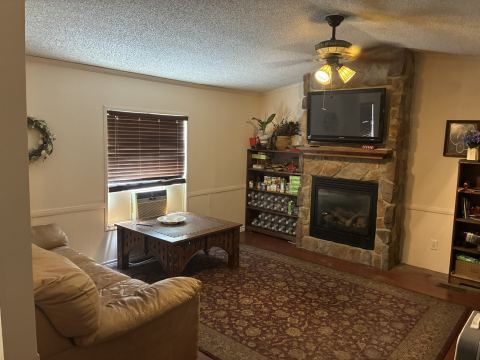 102 S Houston Street, Millsap, TX 76066 — photo 3