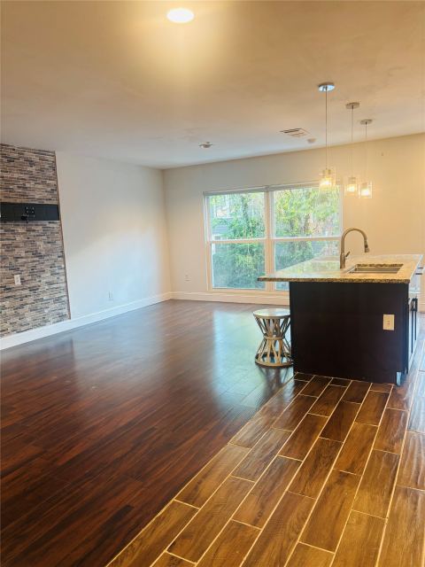 5815 Phoenix Drive 3A12, Dallas, TX 75231 — photo 2