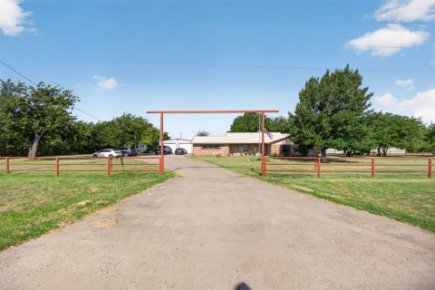 12501 Fm 2331, Godley, TX 76044 — photo 3