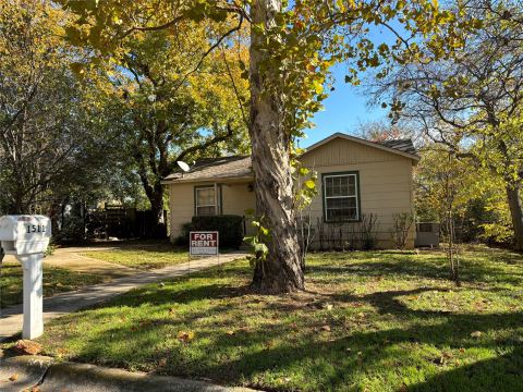 1511 Knight Street, Denton