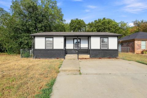 915 N Throckmorton Street, Sherman, TX 75090 — photo 2