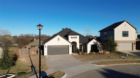 424 Paloma, Weatherford, TX 76087 — photo 2