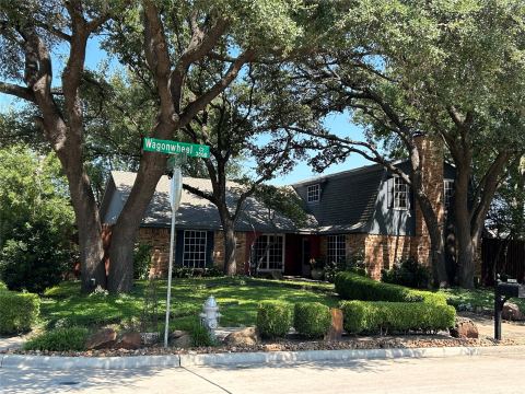 3824 Wagonwheel Court, Plano, TX 75023 — photo 2