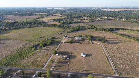 203 Farrar Road, Waxahachie, TX 75165 — photo 2