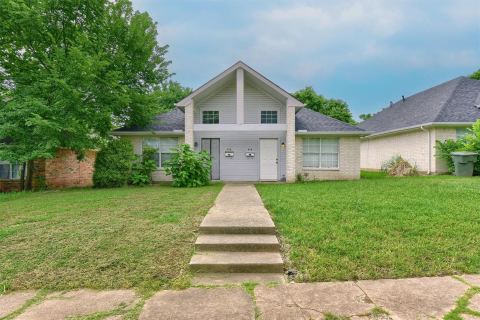 914 W Houston Street, Sherman, TX 75092 — photo 2