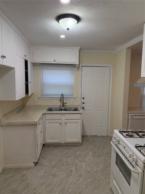 628 Cedar Drive, Garland, TX 75040 — photo 3