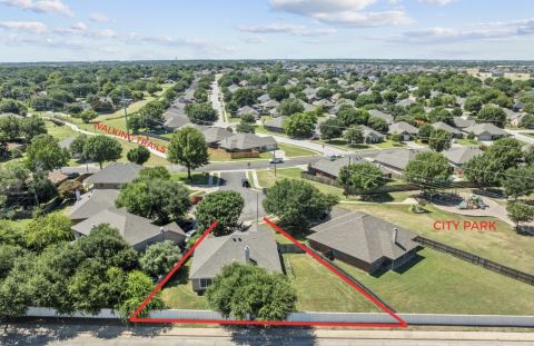 804 Tyler Court, Burleson, TX 76028 — photo 2