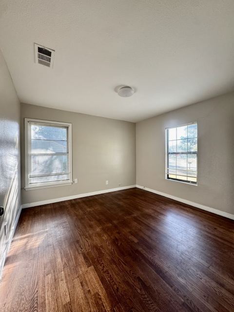 8018 S Reno Court, Dallas, TX 75217 — photo 2