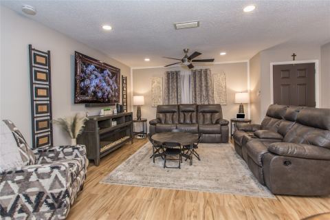 33 E Townhouse Lane 30, Grand Prairie, TX 75052 — photo 3