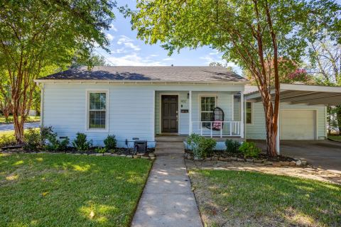 402 Elliott Street, Arlington
