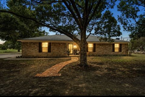 3517 W Moonlight Drive, Waco
