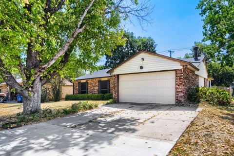 704 Fort Worth Street, Mansfield, TX 76063 — photo 3