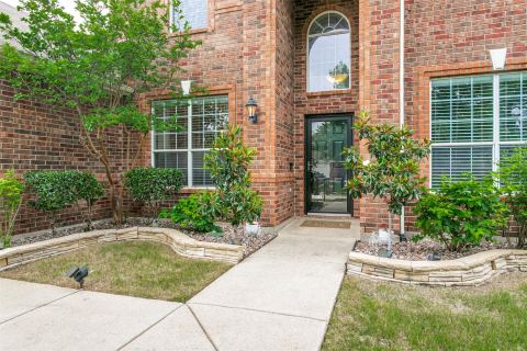 1121 Victory Bells Drive, Fort Worth, TX 76052 — photo 3