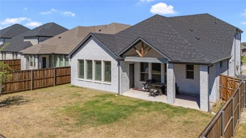 576 Silver Springs Lane, Lavon, TX 75166 — photo 2