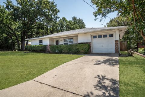 724 Chisholm Trail, Denton, TX 76209 — photo 3