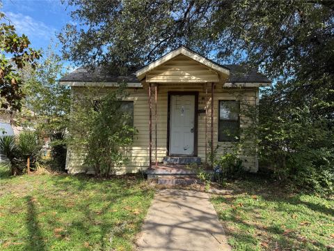 501 Hatton Street, Waco
