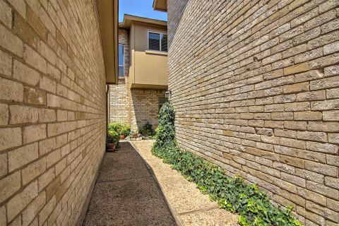 3121 Willowbrook Court, Garland, TX 75044 — photo 2