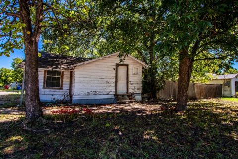 817 S Main Street, Farmersville