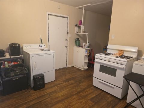1209 N Anglin Street, Cleburne, TX 76031 — photo 3
