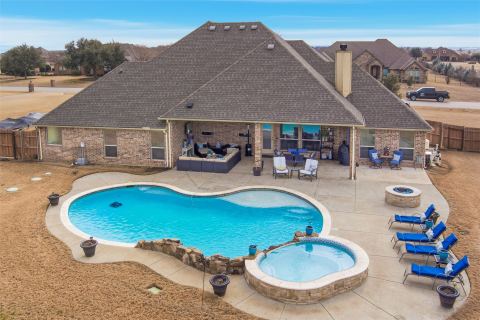 5660 Posada Drive, Fort Worth, TX 76036 — photo 2