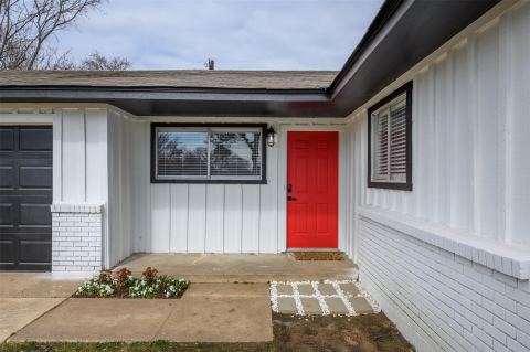 713 Sun Valley Drive, Denton, TX 76209 — photo 2