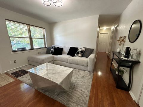 861 Russell Lane, Bedford, TX 76022 — photo 3