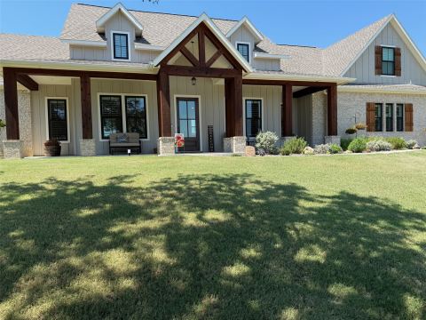 130 Demonbreun Court, Chico, TX 76431 — photo 2