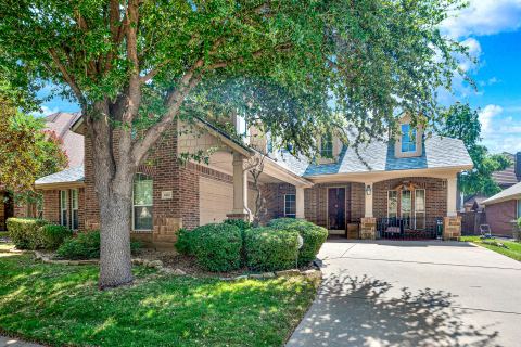 8120 Holliday Road, Lantana, TX 76226 — photo 2