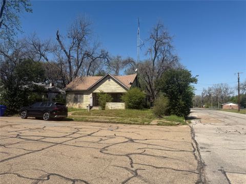 514 Tyler Street, Waco