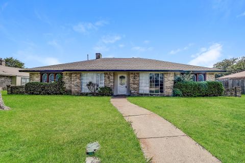 1021 Shadywood Lane, DeSoto, TX 75115 — photo 2