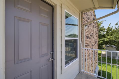 2200 E Trinity Mills Road 402, Carrollton, TX 75006 — photo 2