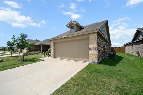 1438 Dovekie Drive, Forney, TX 75126 — photo 3