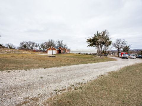 136 Alyssa Court, Weatherford, TX 76085 — photo 3