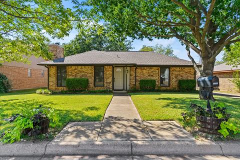 4202 Windhurst Drive, Arlington, TX 76015 — photo 2