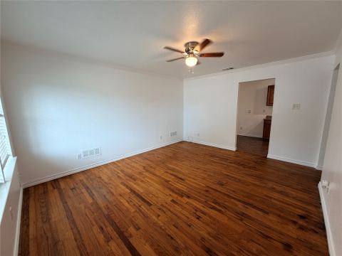 1013 W Tucker Boulevard, Arlington, TX 76013 — photo 2