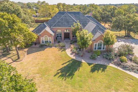 225 Sherry Lane, Burleson, TX 76028 — photo 3