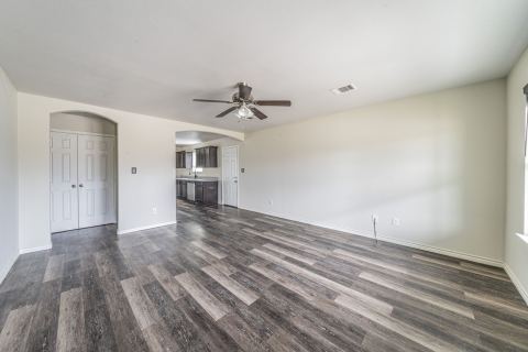 813 Jones Street, Greenville, TX 75401 — photo 2