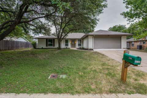 3304 Wayland Drive, Fort Worth, TX 76133 — photo 2
