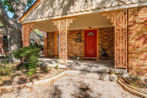 2219 Carnes Street, Dallas, TX 75208 — photo 2