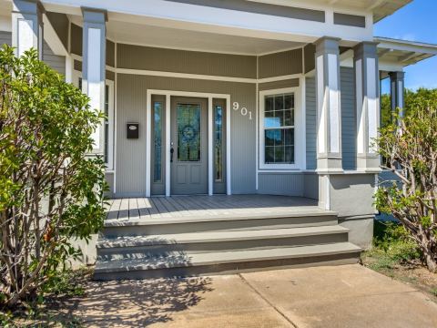 901 W Morton Street, Denison