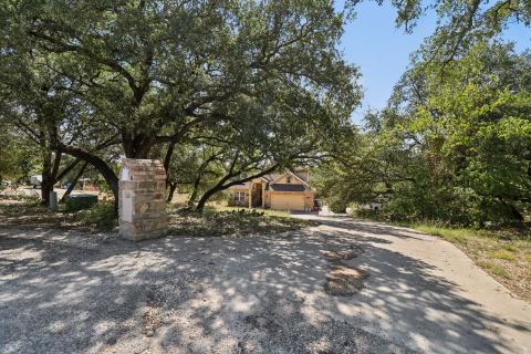 1203 Pala Dura Court, Granbury, TX 76048 — photo 3