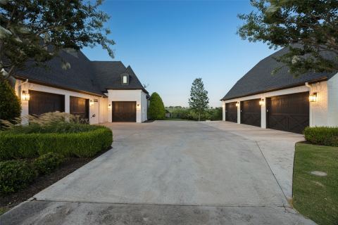 107 Brazos Court, Aledo, TX 76008 — photo 2