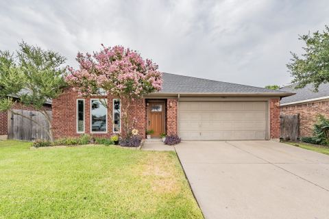7403 Fossil Lake Drive, Arlington