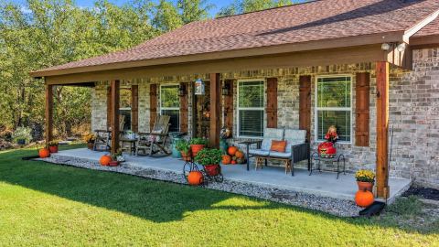 136 N Bronco Court, Springtown