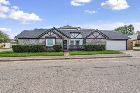 2224 Brigadoon Court, Arlington